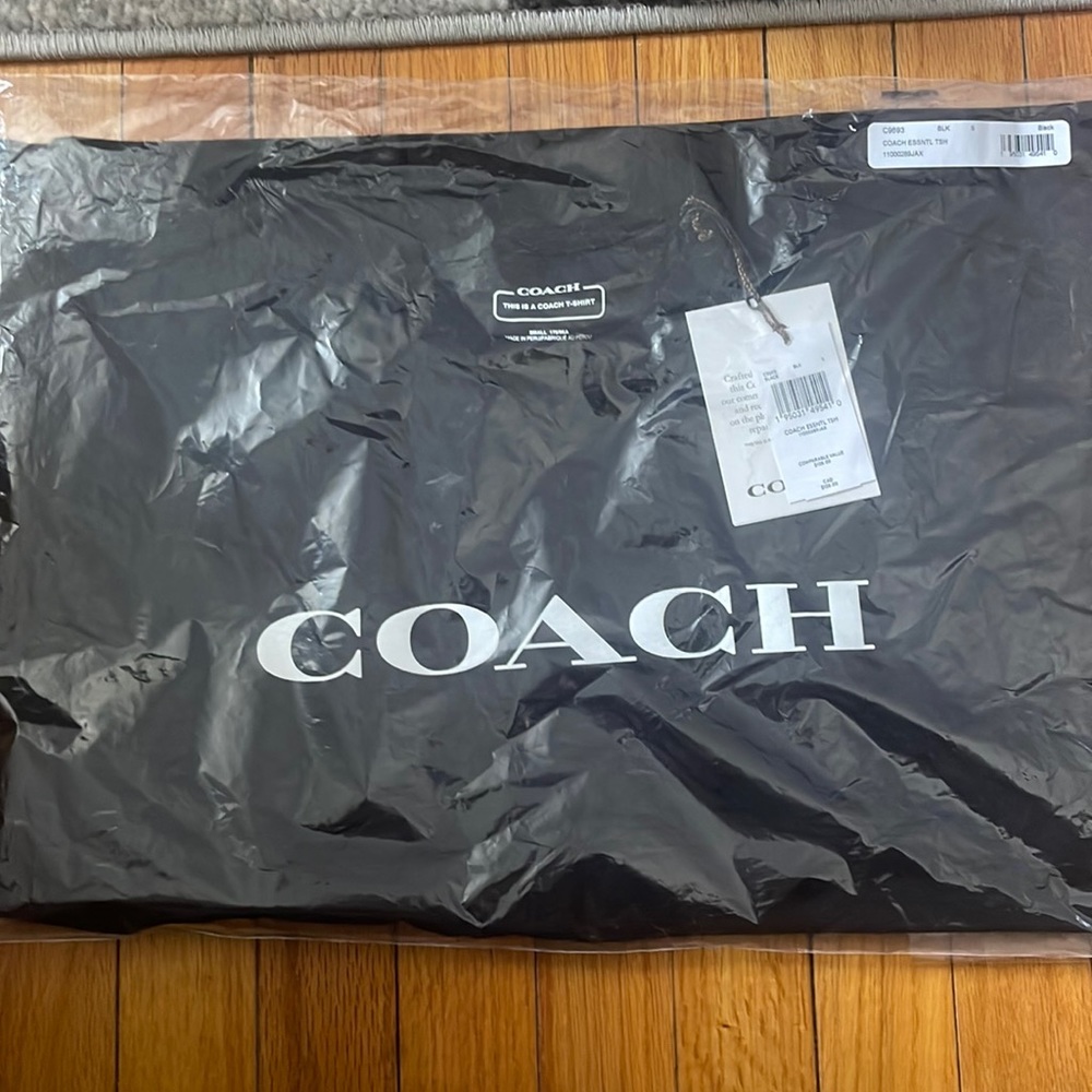 Coach tee shirt